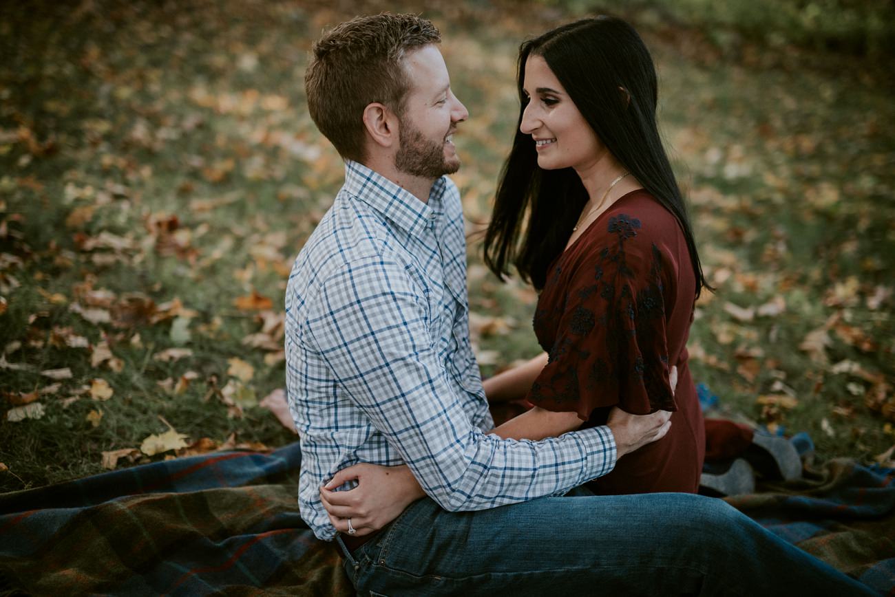 Fall Milwaukee Engagement - Milwaukee Wedding Photographer - Natural Intuition Photography