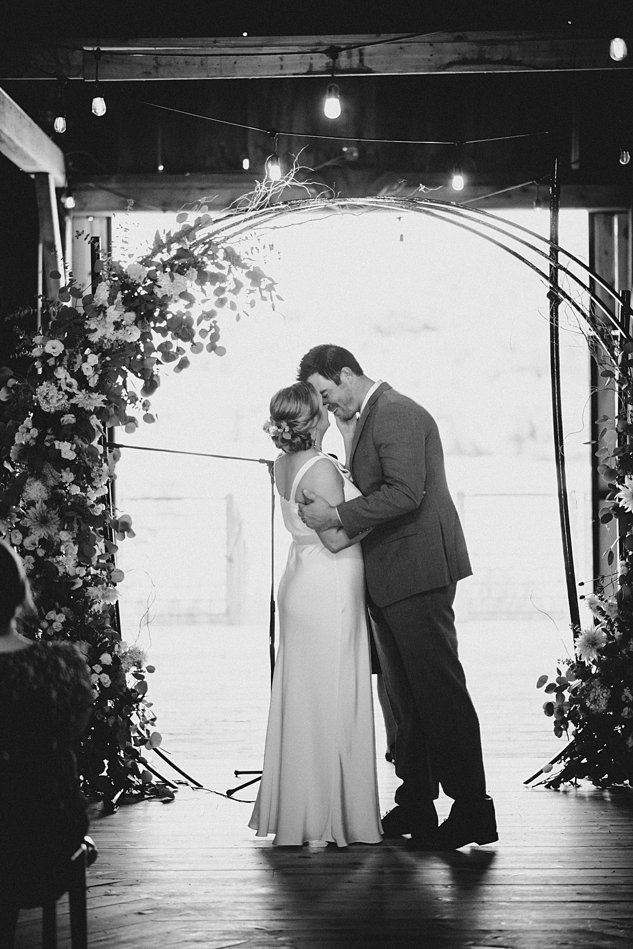 Octagon Barn Wedding near Spring Green Wisconsin, Barn Wedding Inspiration, Ceremony Photos