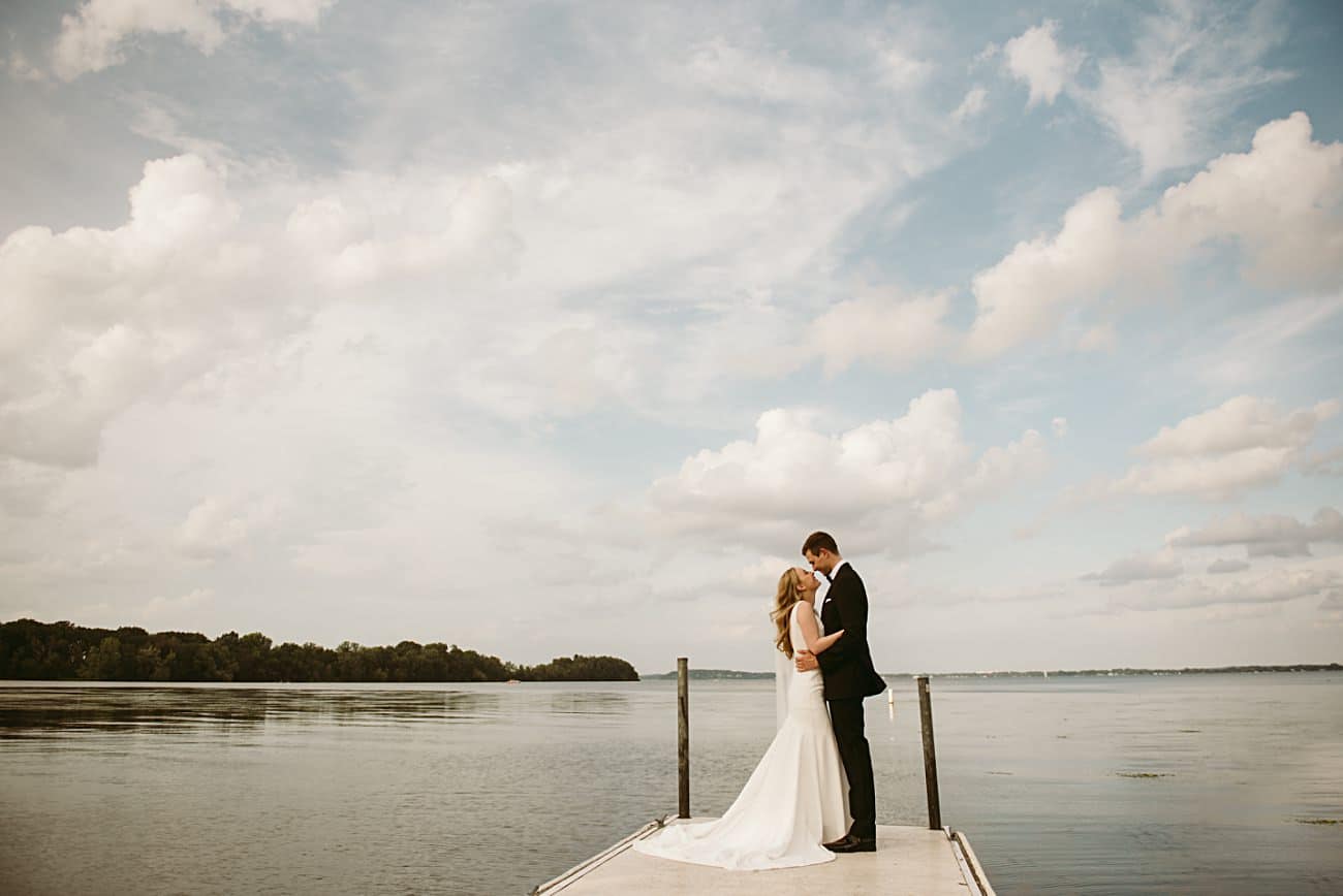 lake wedding Wisconsin, waterfront wedding venues wisconsin, small wedding venues wisconsin