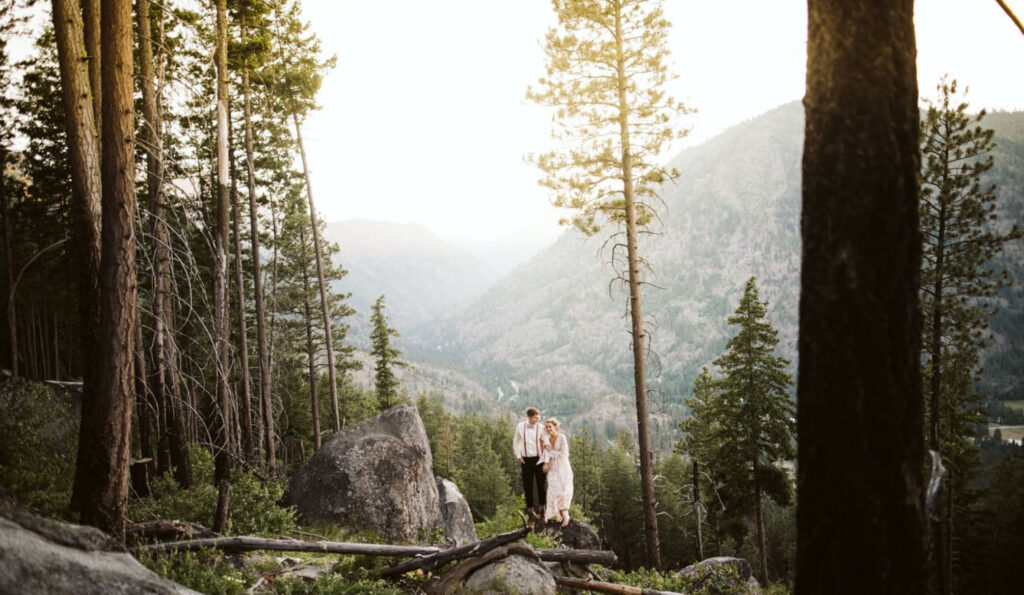 Wisconsin elopement photographer