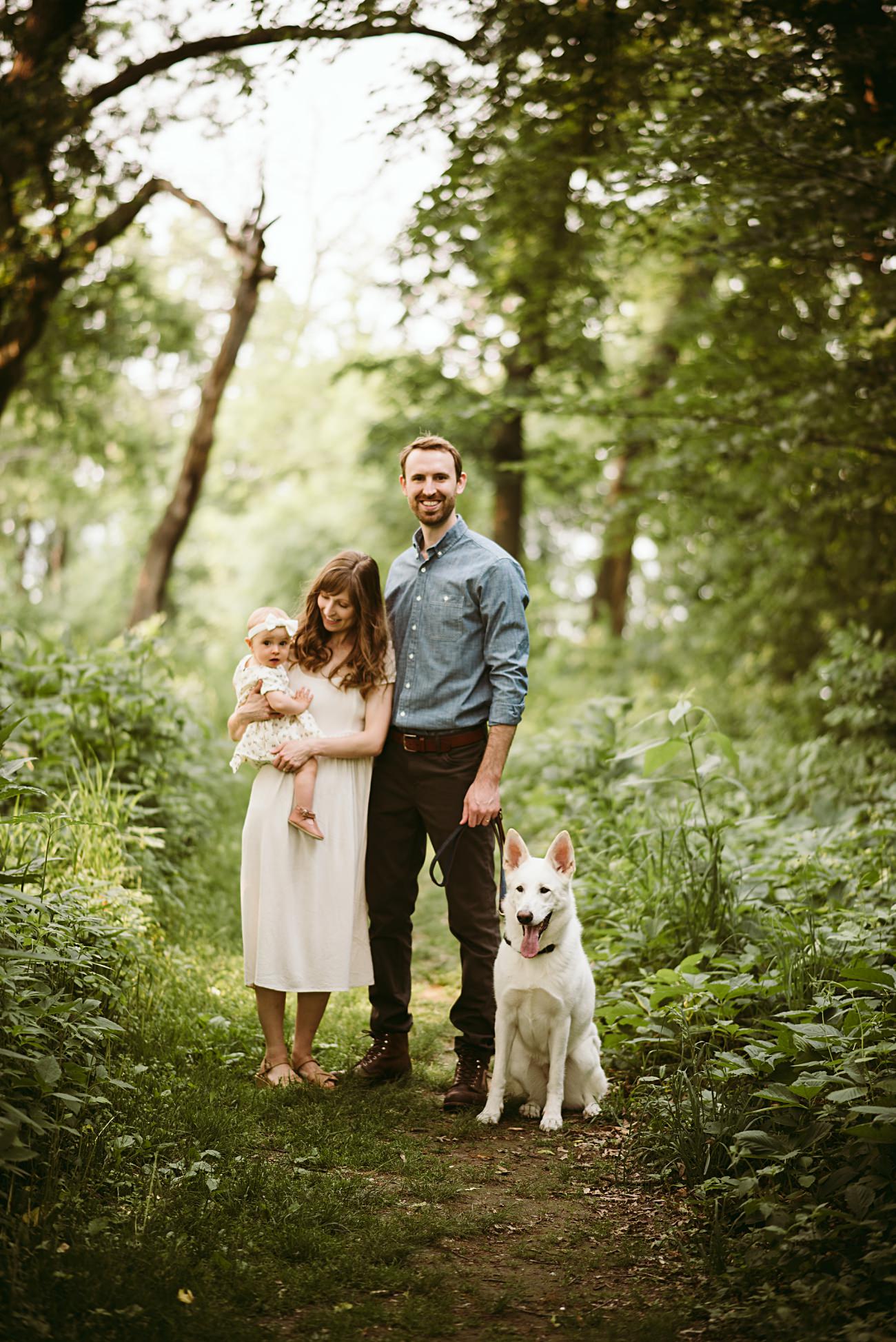 Madison Family Photo, Family Sessions with Dogs