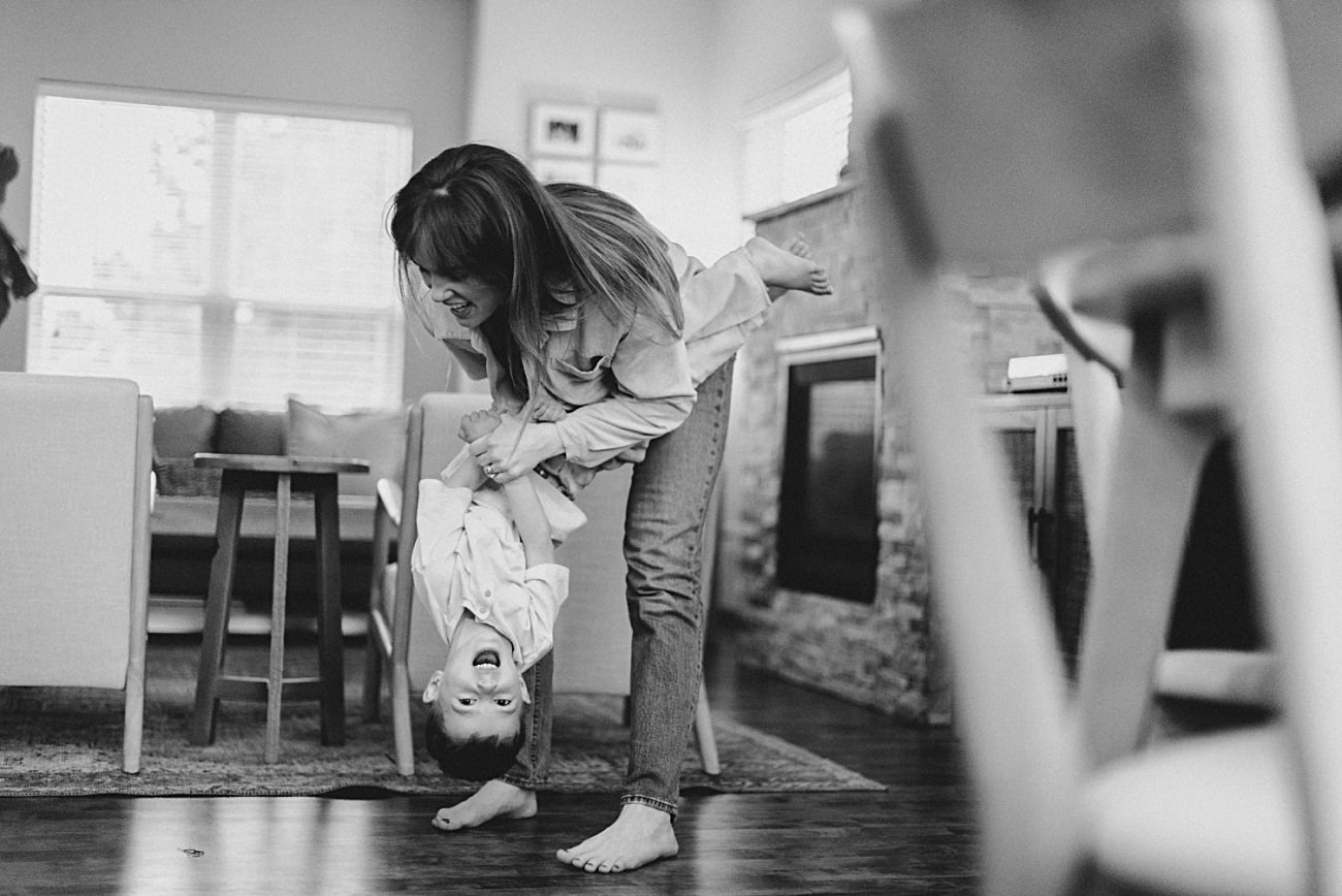 at-home family photography inspiration, madison wisconsin family photographer