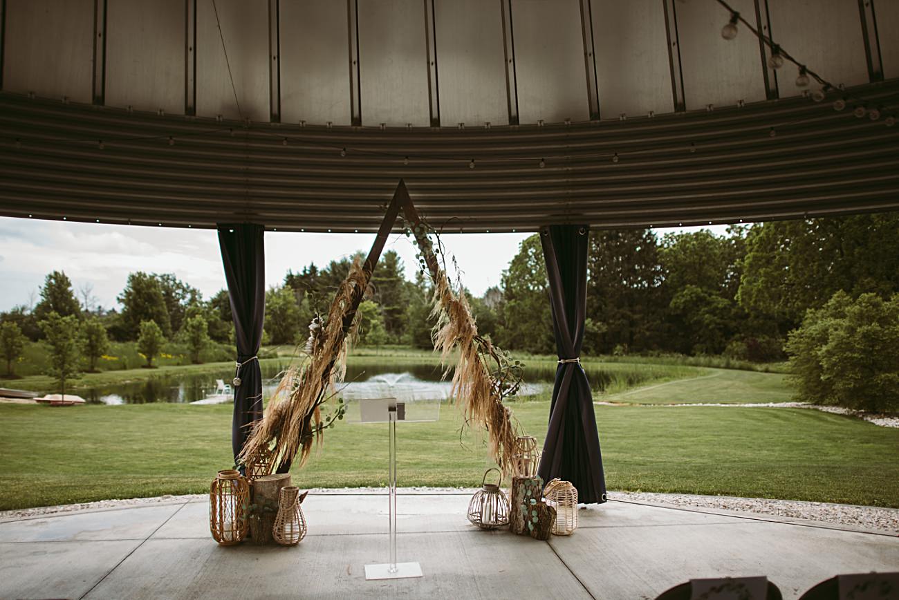 Barn Venues in Wisconsin, Wedding Venues Wisconsin, rustic wedding, boho wedding