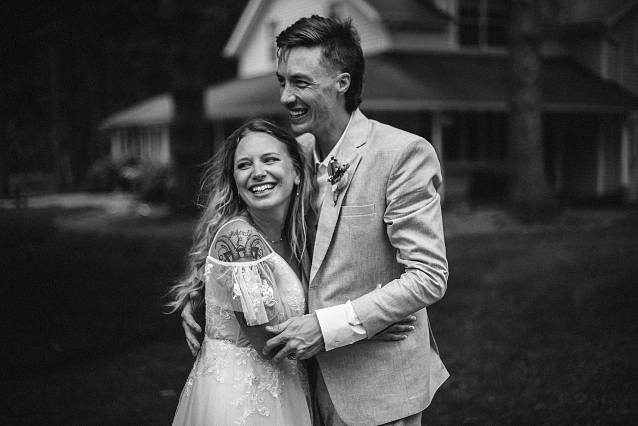 Blue Barn on the Green Wedding, Wisconsin Wedding Photographer near Oshkosh Wisconsin, Milwaukee Photographer