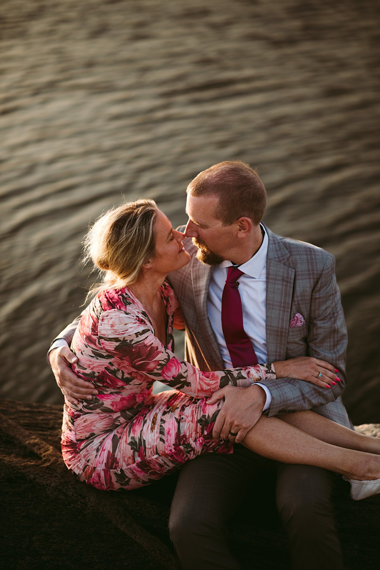 couples photography in madison wisconsin, where to get photos taken in madison wisconsin