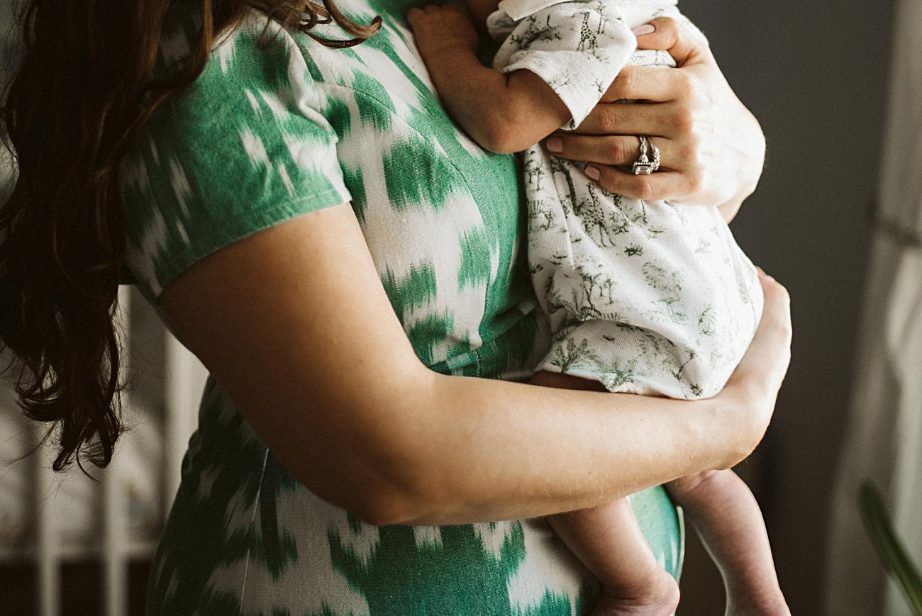 at home newborn photo session