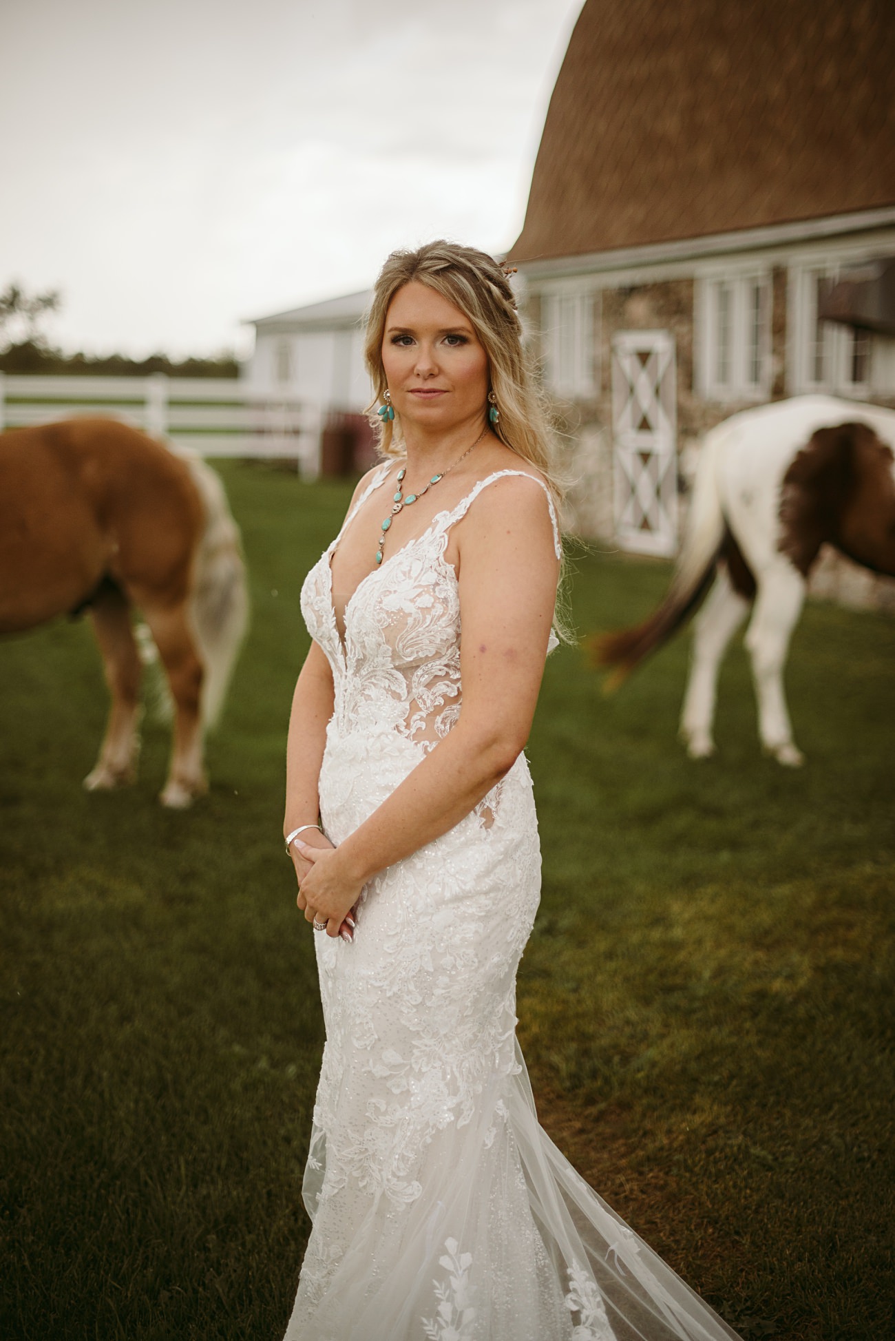 barn wedding in wisconsin