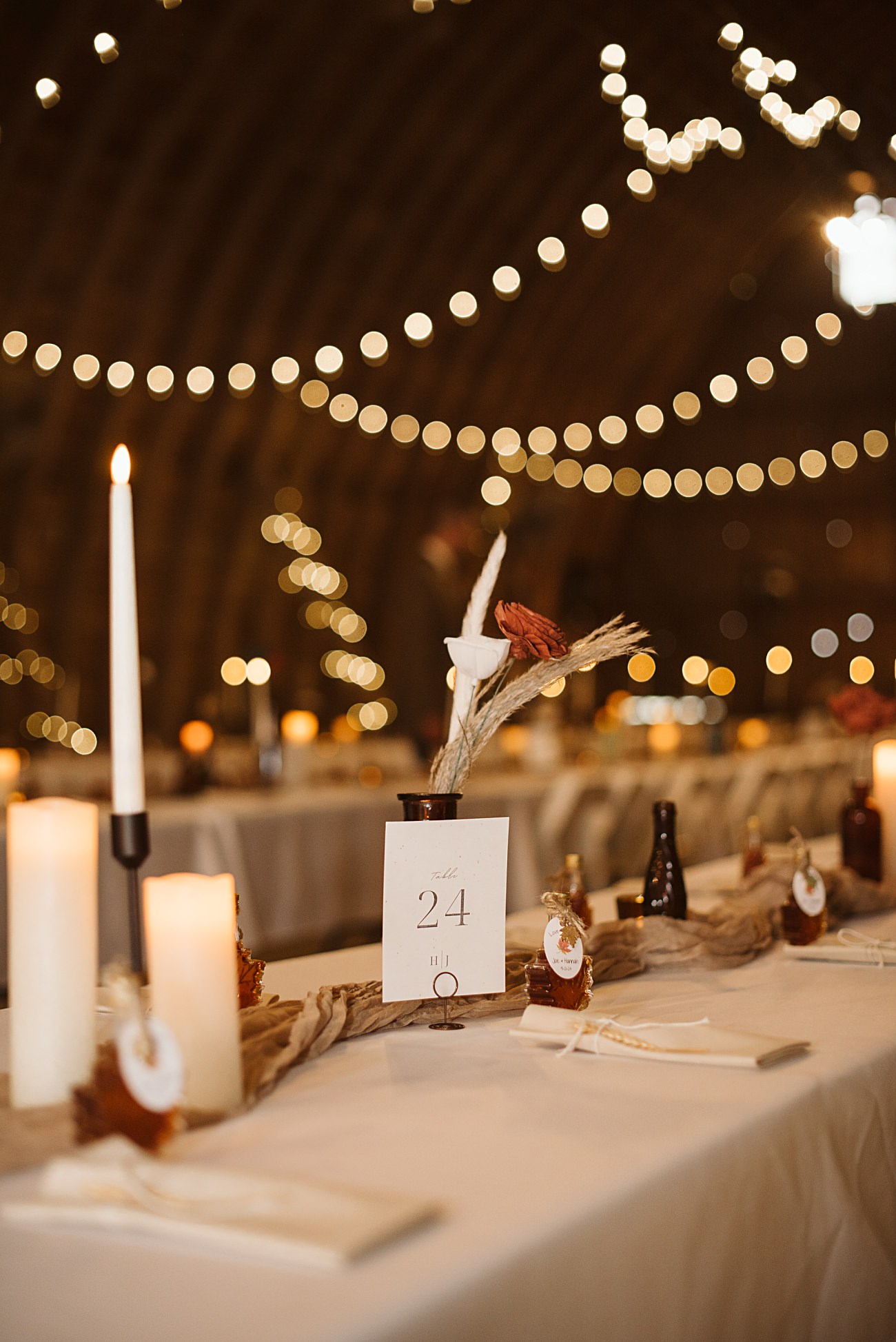 barn wedding in wisconsin