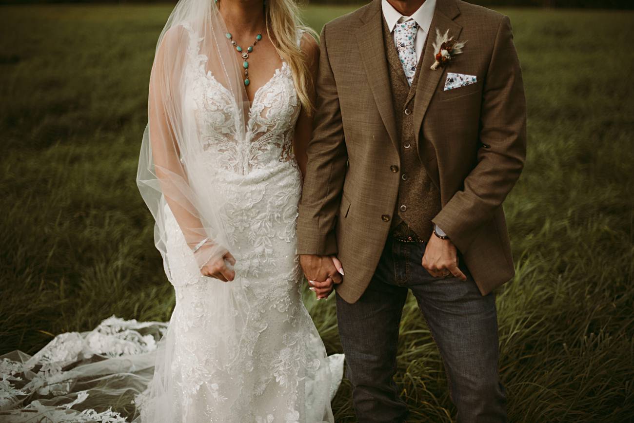 rainy wedding day photos