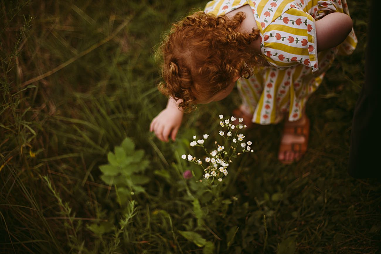 lifestyle family photographer, indian lake family session, late summer family photos, madison wi