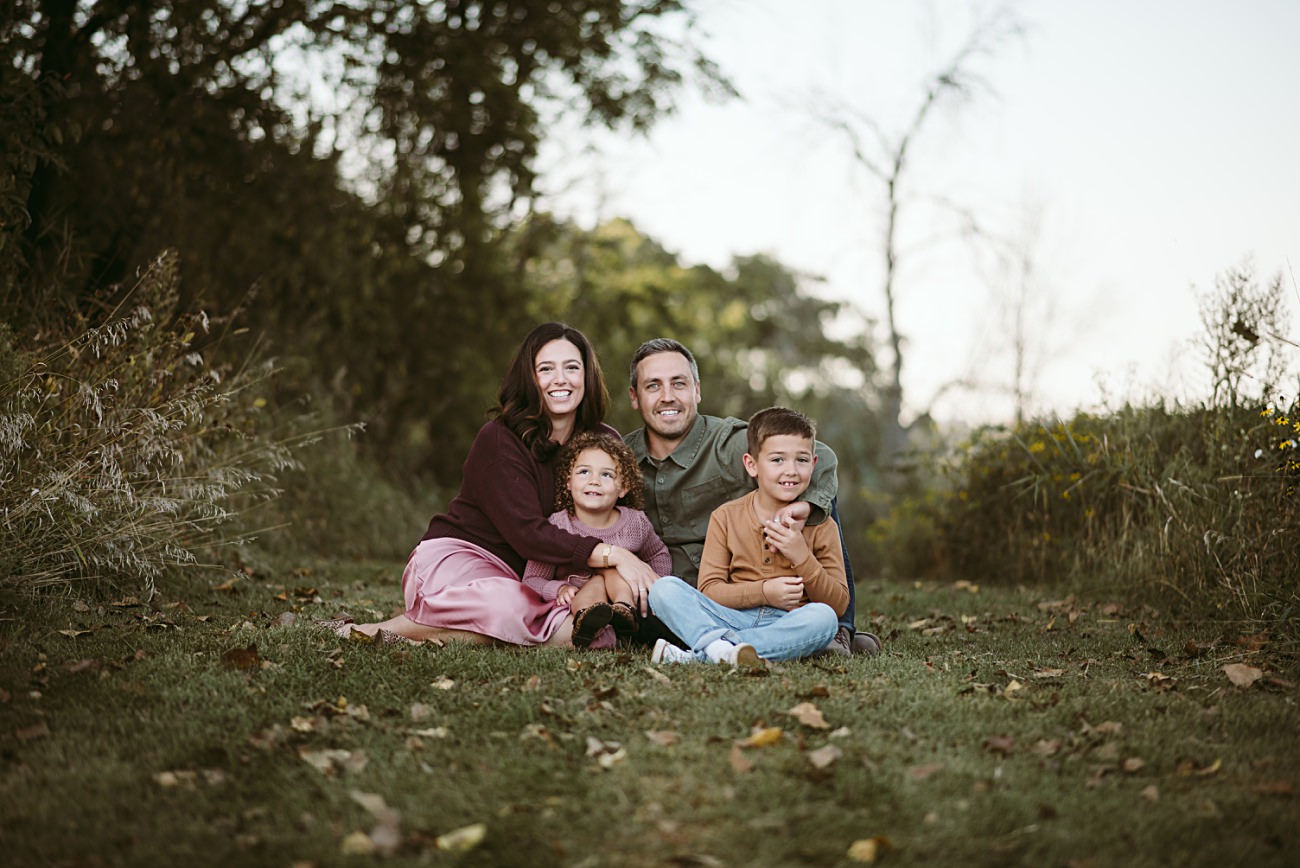 fall mini sessions madison wisconsin, fall family inspiration, fall family style, lake mills wi