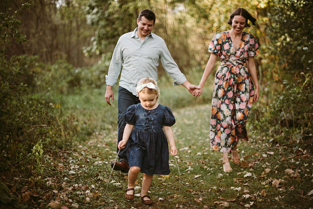 fall mini sessions madison wisconsin, fall family inspiration, fall family style, lake mills wi